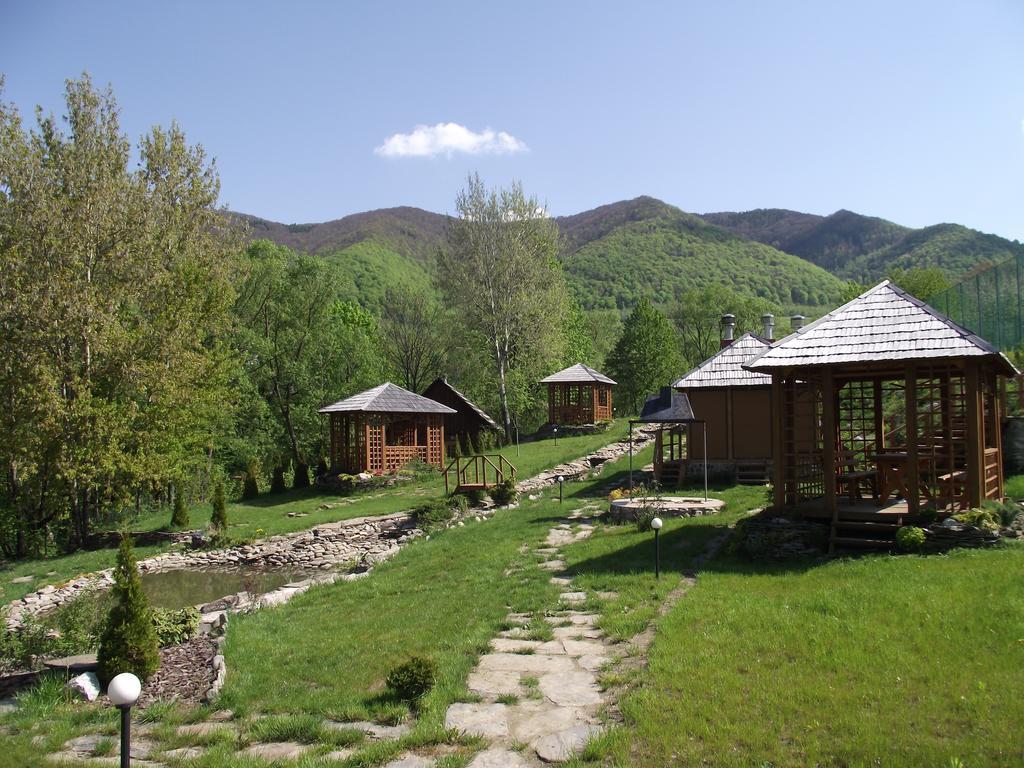 Spa Hotel Zoryani Karpaty Vyška Exteriér fotografie